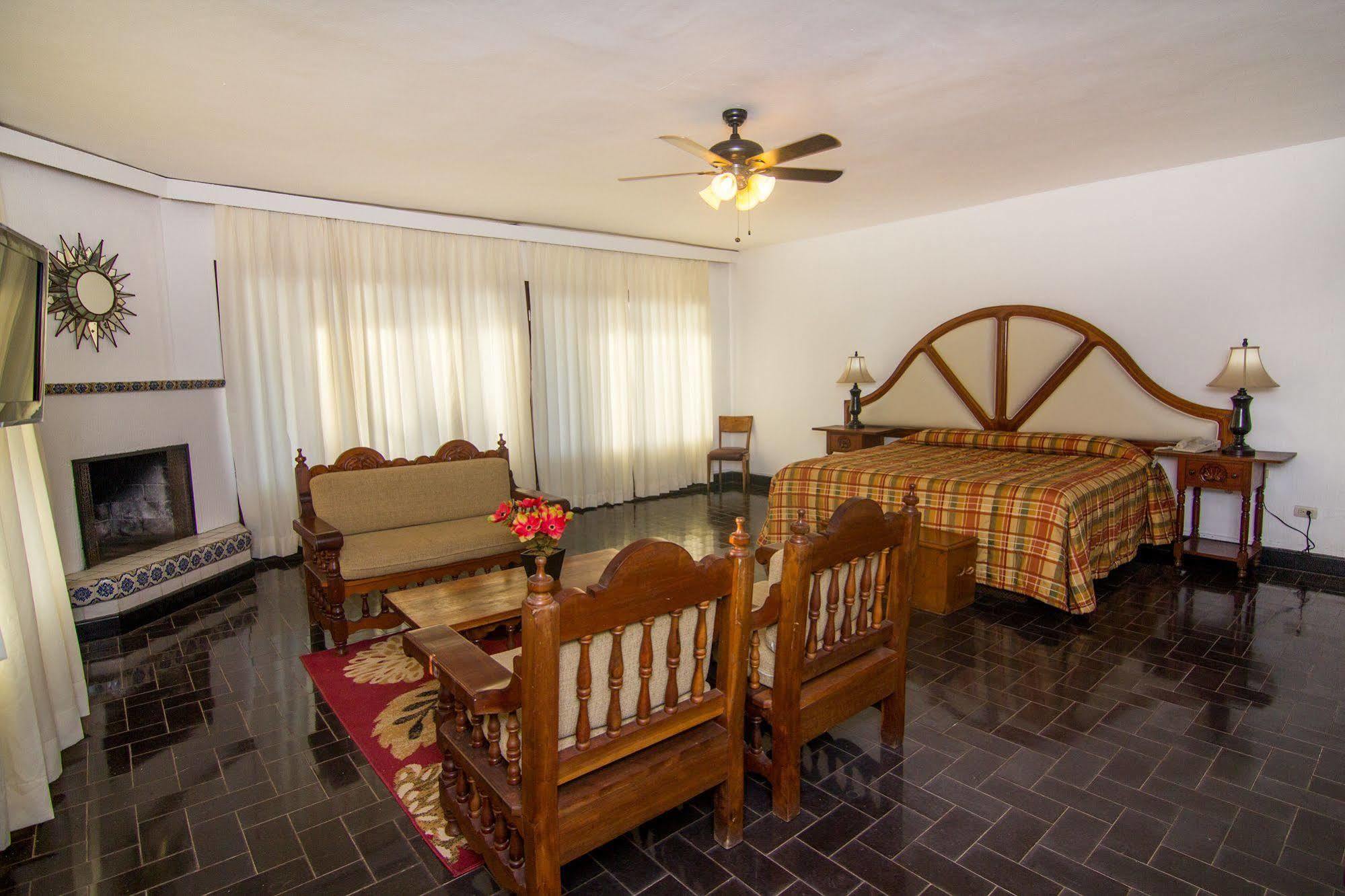 Hotel Playa De Cortes Guaymas Eksteriør bilde